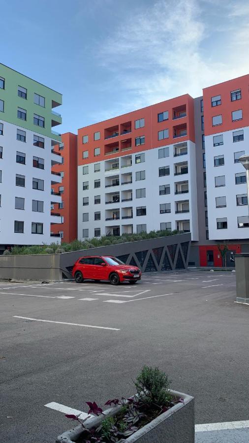 Apartamento Zagreb Nightlight Exterior foto