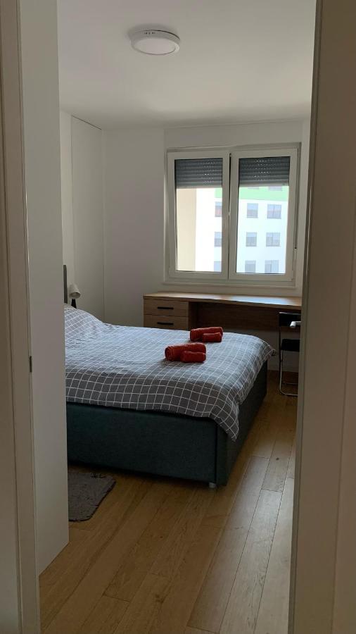 Apartamento Zagreb Nightlight Exterior foto